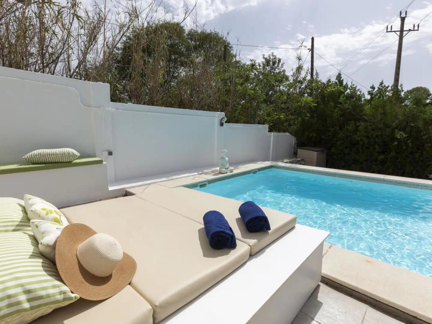 Casa Canyet Con Piscina A Un Paso De Barcelona Y La Playa Бадалона Экстерьер фото