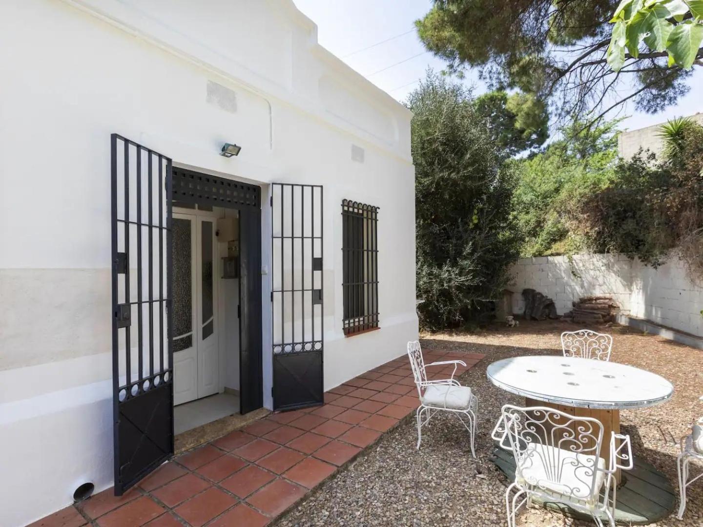 Casa Canyet Con Piscina A Un Paso De Barcelona Y La Playa Бадалона Экстерьер фото